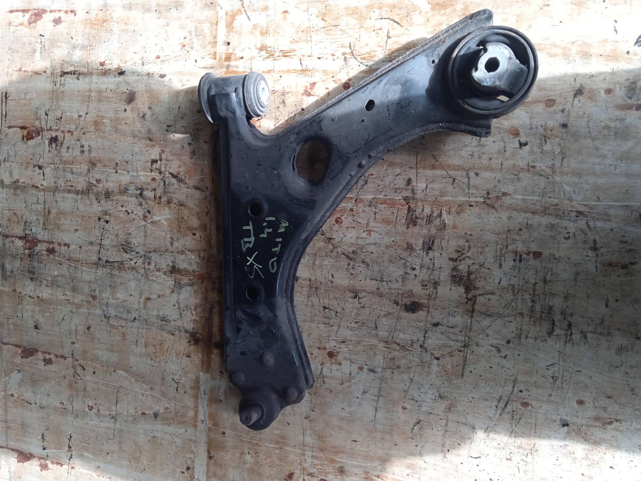 Braccio oscillante sosp. ant. sx.